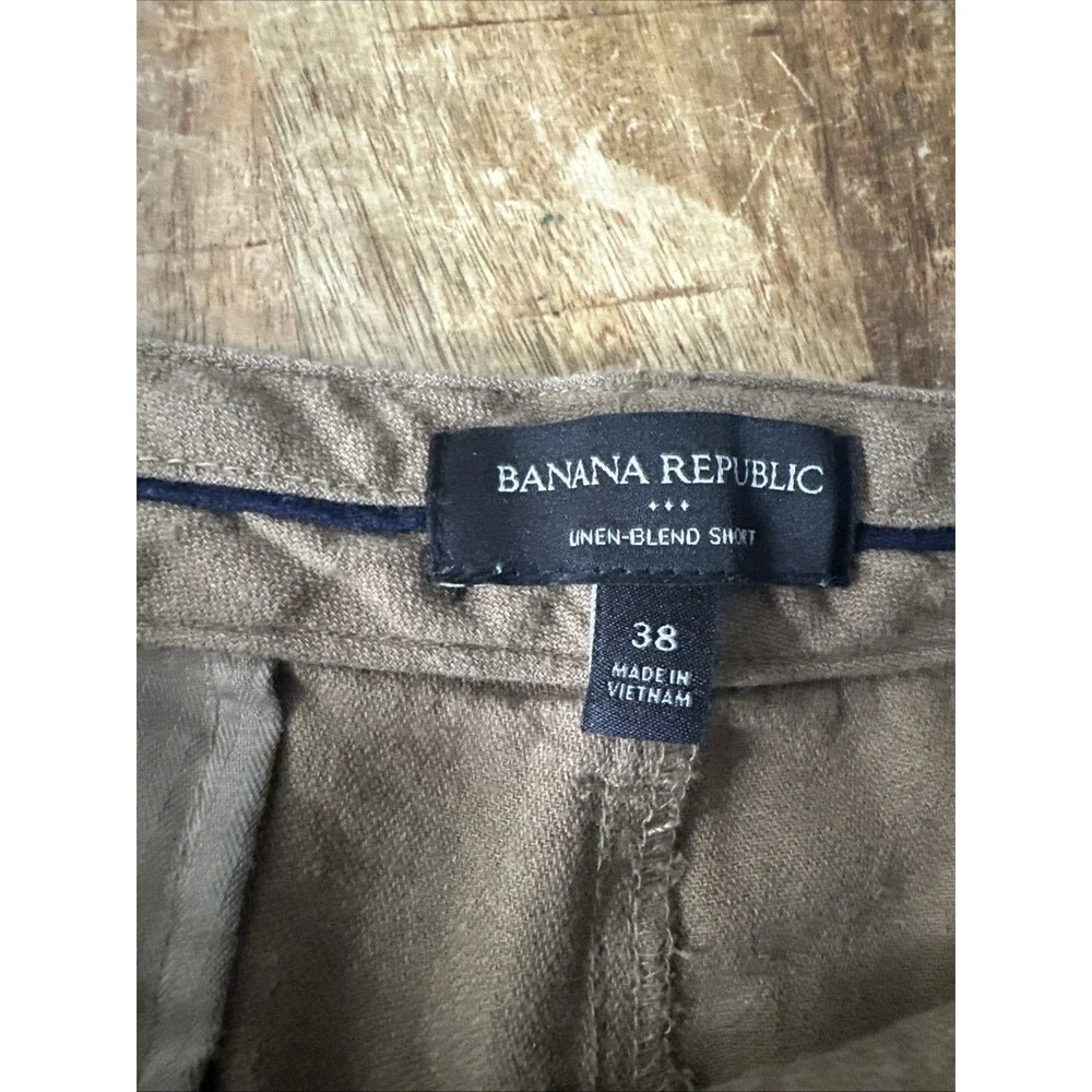 Banana Republic Men’s Slim Fit Shorts Size 38 Brown